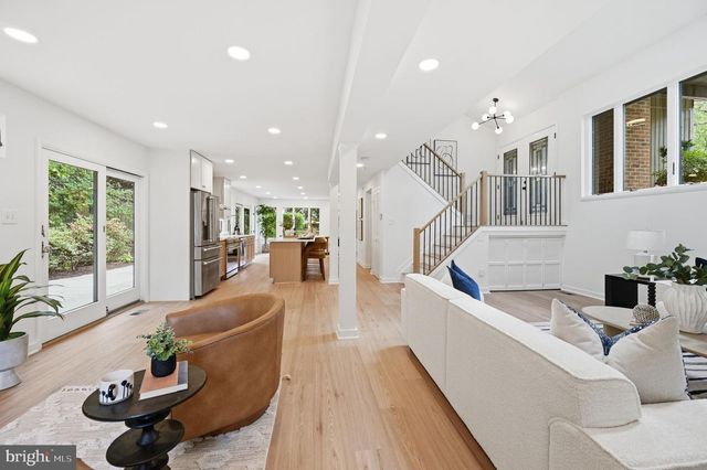 7612 CHANCELLOR WAY, Springfield, VA 22153