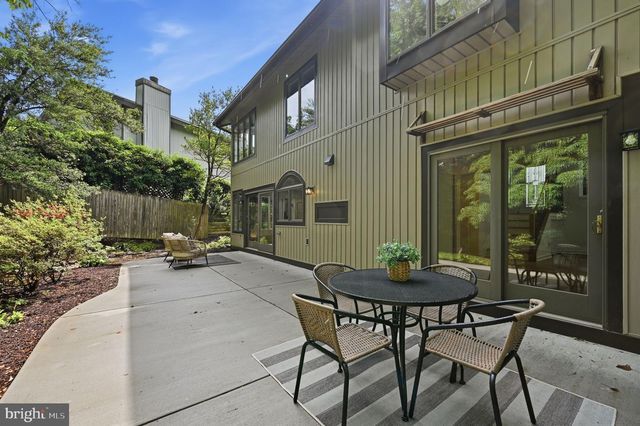 7612 CHANCELLOR WAY, Springfield, VA 22153