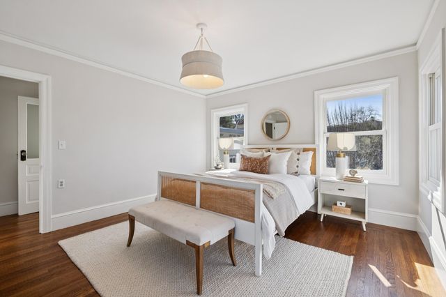 1111 Winsor Ave, Piedmont, CA 94610