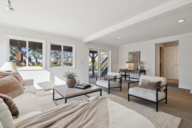 1111 Winsor Ave, Piedmont, CA 94610