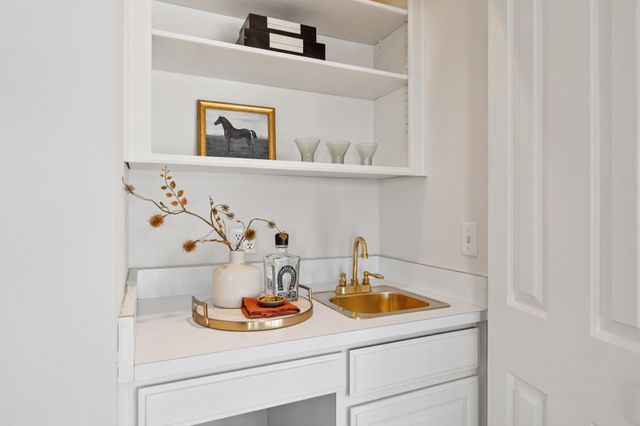 1111 Winsor Ave, Piedmont, CA 94610