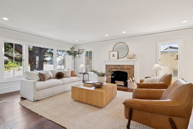 1111 Winsor Ave, Piedmont, CA 94610