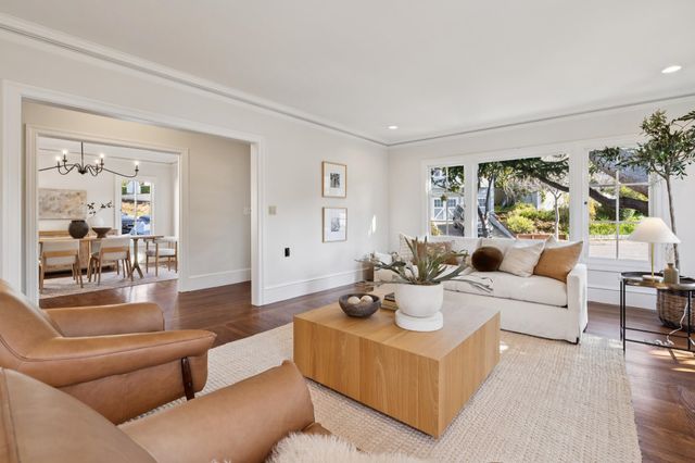 1111 Winsor Ave, Piedmont, CA 94610