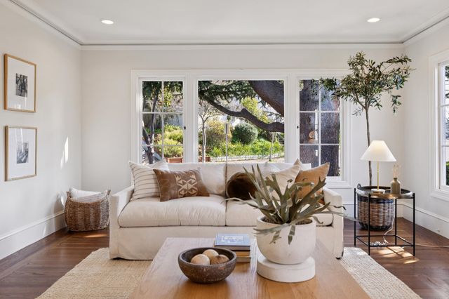 1111 Winsor Ave, Piedmont, CA 94610