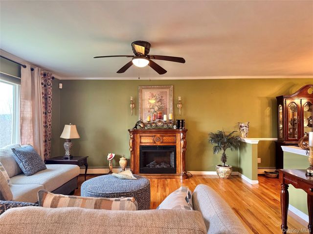 515 Toleman Road, Rock Tavern, NY 12575