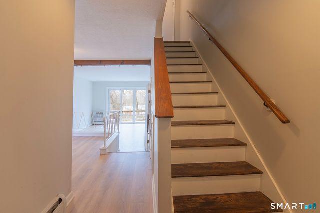 27 Allen Drive A, Montville, CT 06382