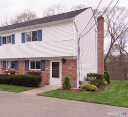 27 Allen Drive A, Montville, CT 06382