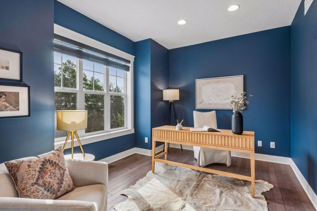 6284 Montee Drive, Eden Prairie, MN 55344