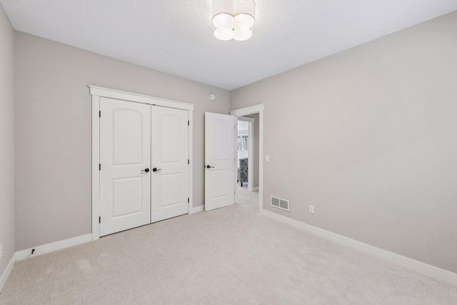 6284 Montee Drive, Eden Prairie, MN 55344