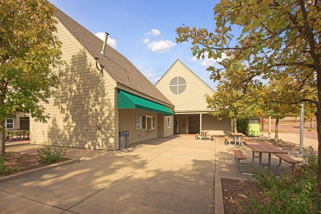 6284 Montee Drive, Eden Prairie, MN 55344