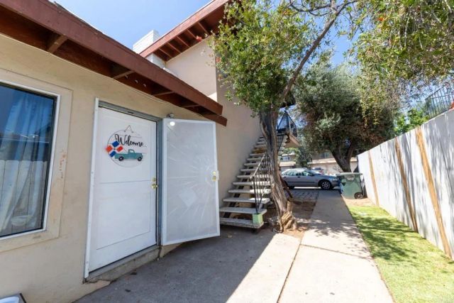 1109 E Lexington, El Cajon, CA 92019