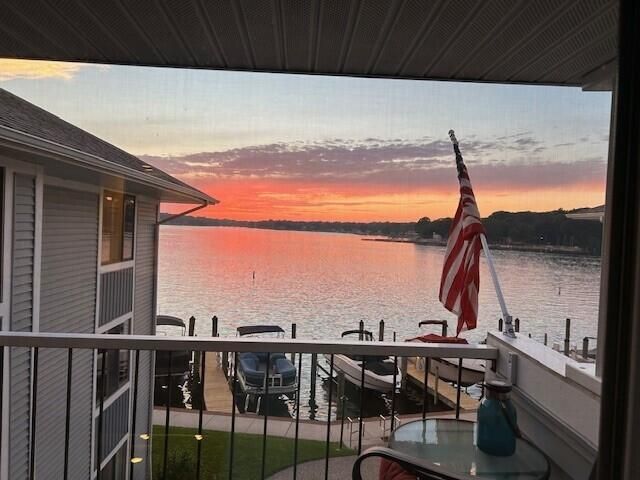 400 Lakeview Court 25D, Spring Lake, MI 49456