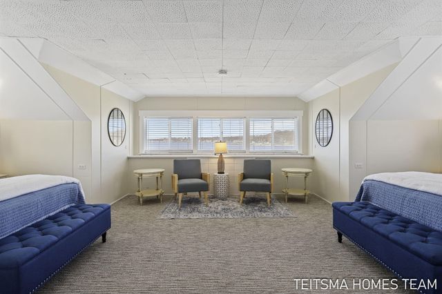 400 Lakeview Court 25D, Spring Lake, MI 49456