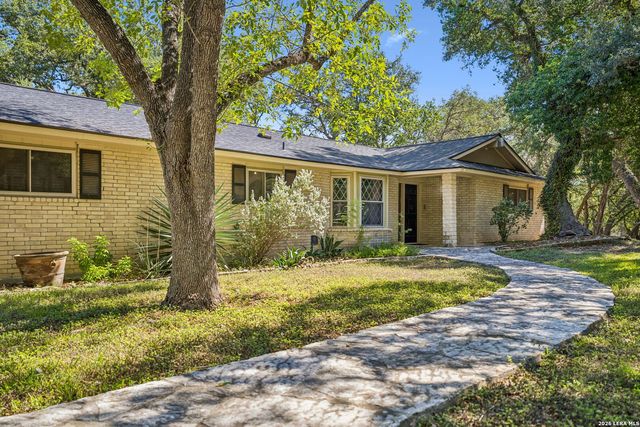 28160 WINDWOOD DR E, Boerne, TX 78006