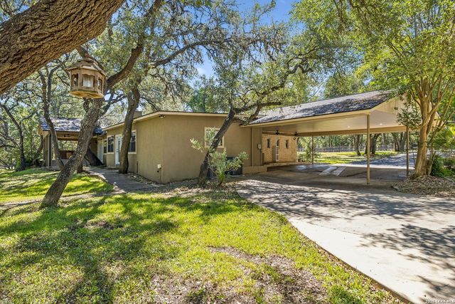 28160 WINDWOOD DR E, Boerne, TX 78006
