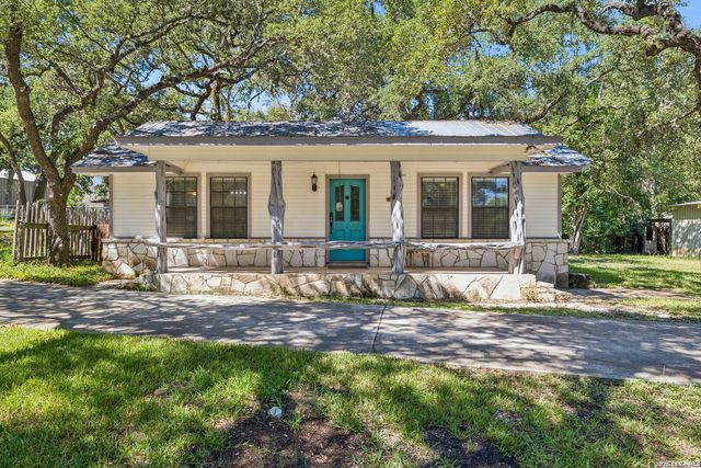 28160 WINDWOOD DR E, Boerne, TX 78006