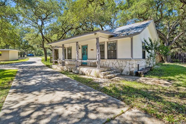 28160 WINDWOOD DR E, Boerne, TX 78006