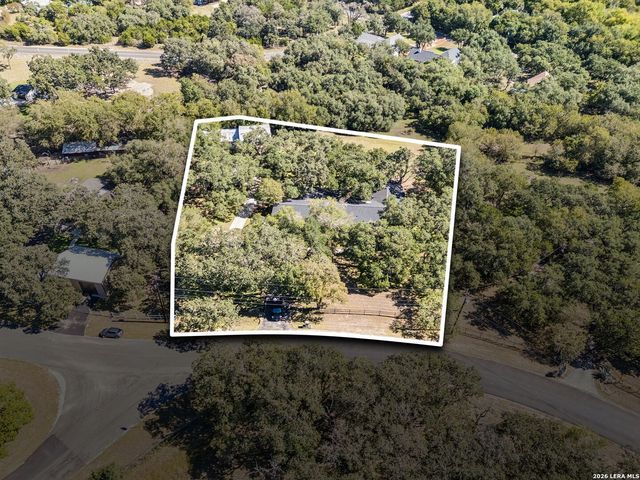 28160 WINDWOOD DR E, Boerne, TX 78006