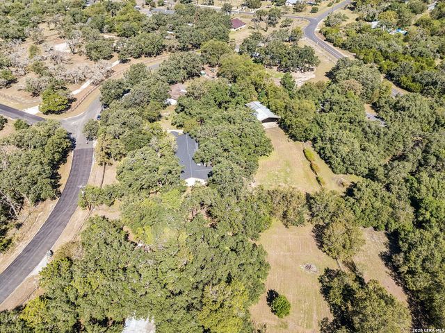 28160 WINDWOOD DR E, Boerne, TX 78006