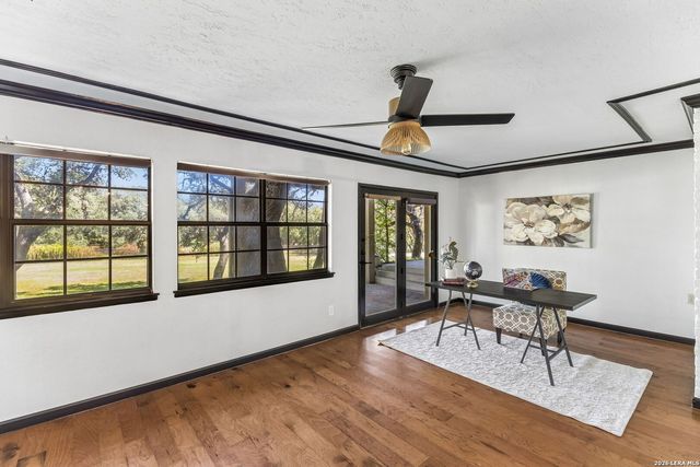 28160 WINDWOOD DR E, Boerne, TX 78006