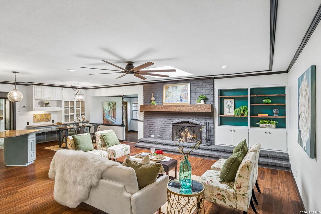 28160 WINDWOOD DR E, Boerne, TX 78006