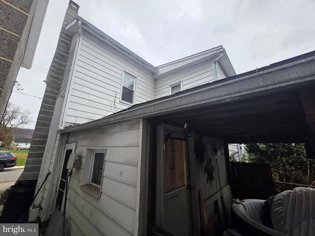 257 MOORE ST, Millersburg, PA 17061