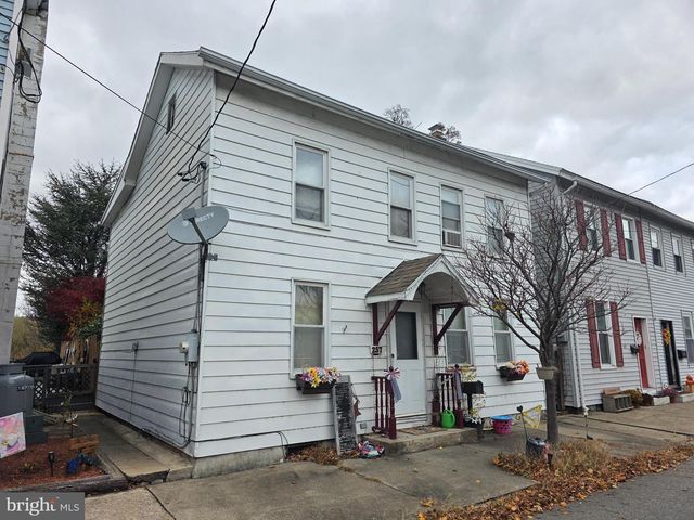 257 MOORE ST, Millersburg, PA 17061