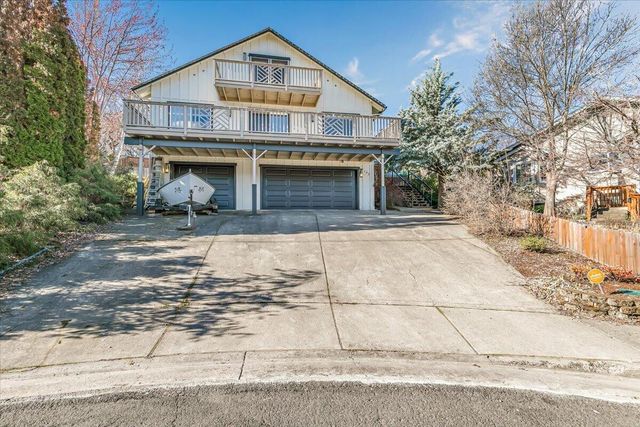 135 Candice Court, Medford, OR 97504