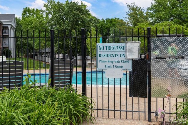 7611 Triwoods Drive D, Shrewsbury, MO 63119