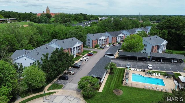 7611 Triwoods Drive D, Shrewsbury, MO 63119