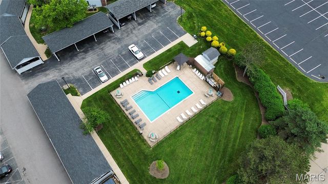 7611 Triwoods Drive D, Shrewsbury, MO 63119
