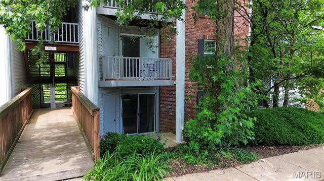 7611 Triwoods Drive D, Shrewsbury, MO 63119