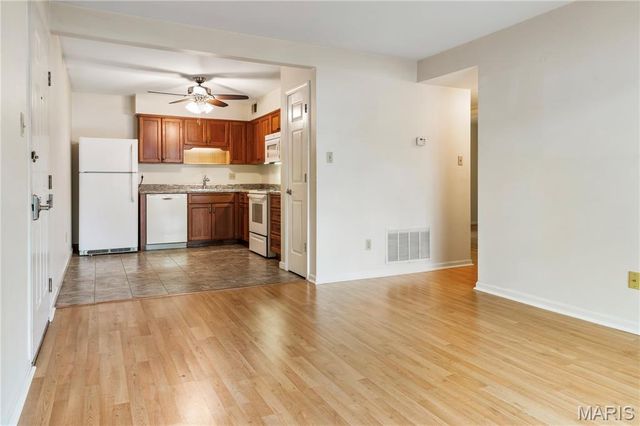 7611 Triwoods Drive D, Shrewsbury, MO 63119