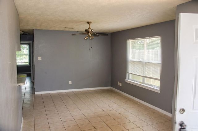 306 Willowick Street, Tomball, TX 77375
