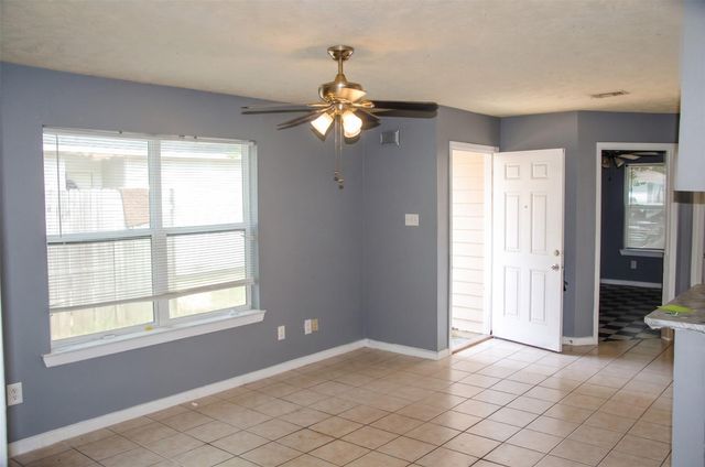 306 Willowick Street, Tomball, TX 77375