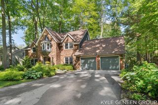 233 Foxdown Road, Holland, MI 49424