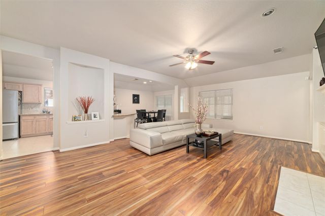 14235 Hidden Meadow Dr Drive, Sugar Land, TX 77498