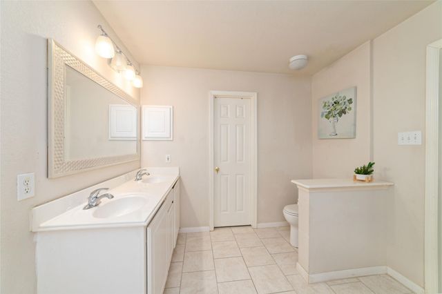 14235 Hidden Meadow Dr Drive, Sugar Land, TX 77498