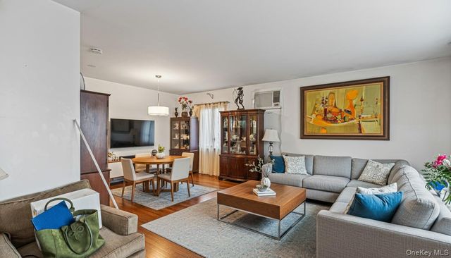 135-15 63rd Avenue, Flushing, NY 11367