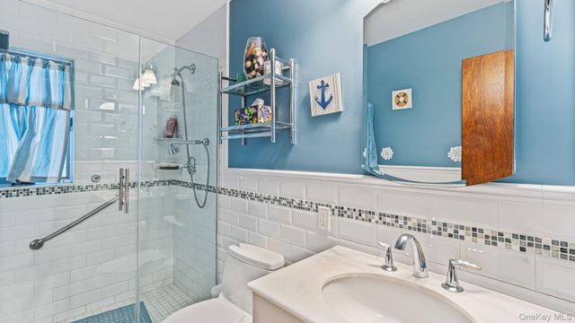 135-15 63rd Avenue, Flushing, NY 11367