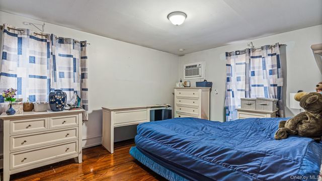 135-15 63rd Avenue, Flushing, NY 11367