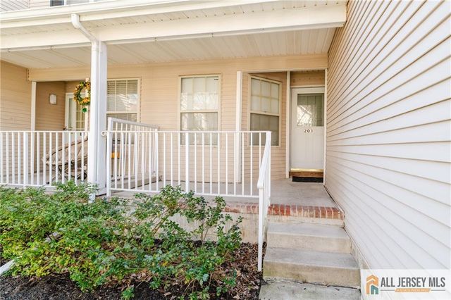 203 Concord Place, North Brunswick, NJ 08902