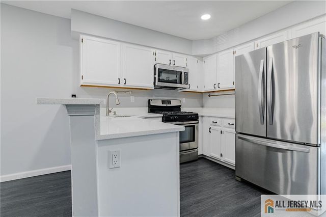 203 Concord Place, North Brunswick, NJ 08902