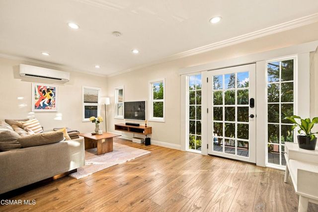 1507 Isabel Street, Los Angeles, CA 90065