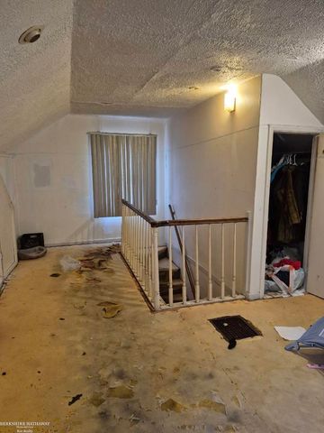 17667 Patton Street, Detroit, MI 48219