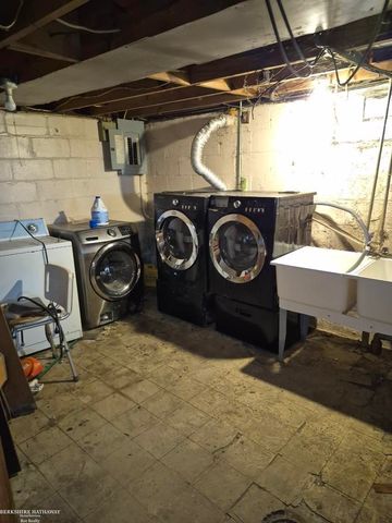 17667 Patton Street, Detroit, MI 48219