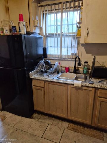 17667 Patton Street, Detroit, MI 48219