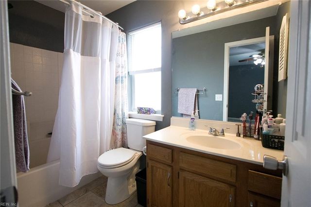 157 Stoney Ridge AVE, Suffolk, VA 23435