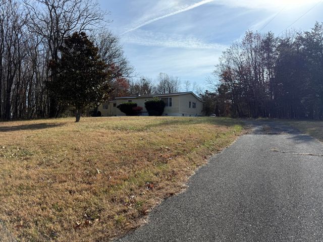 7212 Wood Haven RD, Roanoke, VA 24019