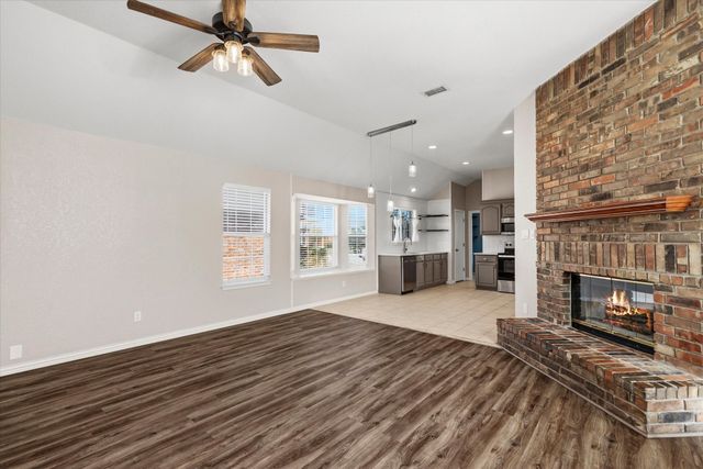 7153 Fox Drive, The Colony, TX 75056